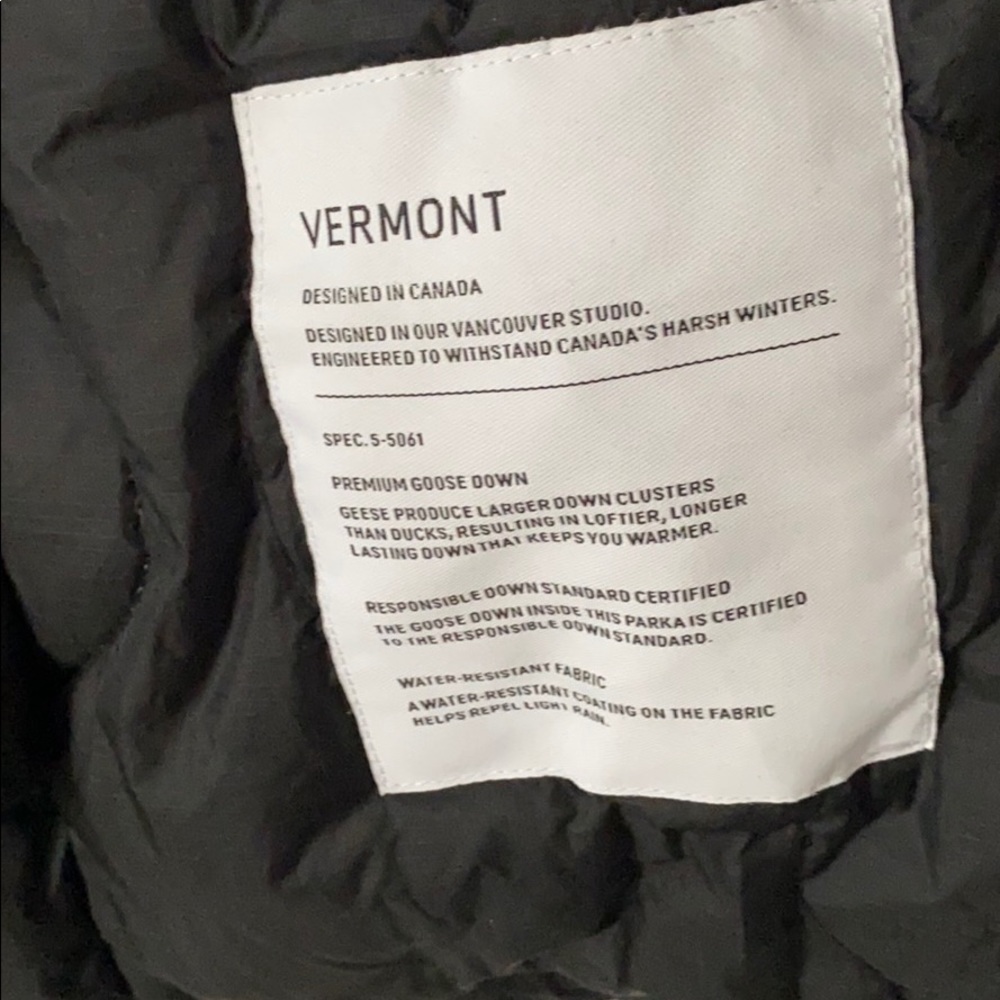 Aritzia/Community goose parka excellent condition - Picture 4 of 5